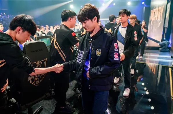 九游-关于表现优异引发热议！，Uzi在美国队比赛中最后时刻胜出比赛高潮迭起的信息-九游